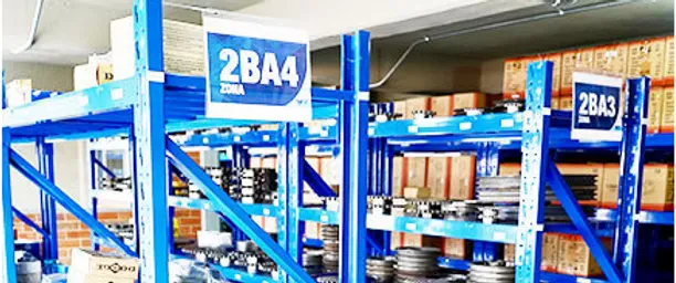 Área comercial y repuestos